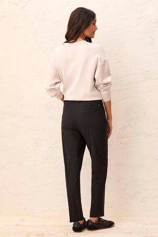 Lighweight Technical Straight Leg Pants-Black