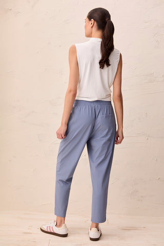 25 Inch Pull-On Technical Capris-Dustblue