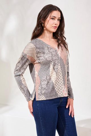 Fuzzy Soft V-Neck Combo Print Knit Top-Nordicstone