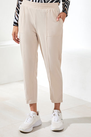 25 Inch Pull-On Technical Capris-Sanddune
