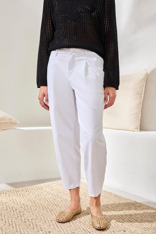 Audrey Girlfriend Barrel Mid Rise Crop Jeans-White