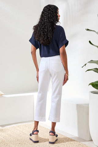 Comfort Stretch Pull-On Kick Flare Capris-White