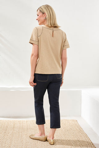 Haut En Coton Flammé À Manches Courtes Avec Détail En Dentelle
-Plage