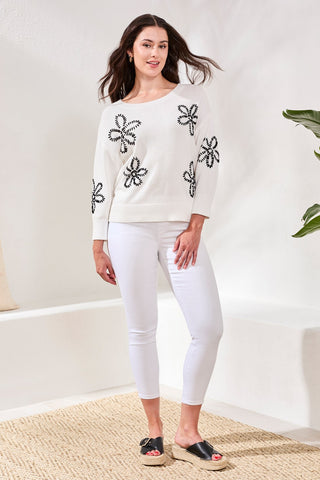 Embroidered 3/4 Sleeve Crew Neck Sweater-White