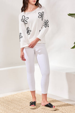 Embroidered 3/4 Sleeve Crew Neck Sweater-White
