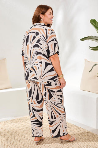 Size Inclusive Button‑Front Collared Short‑Sleeve Blouse-Chestnut