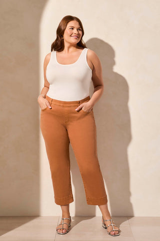 Pull-On Kick Flare Capri-Pinecone