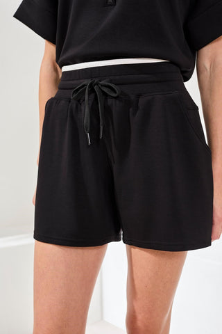 Techno Lux Pull-On Short Contrast Detail-Black