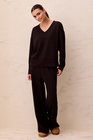 TECHNO LUX V-Neck Drop Shoulder Pullover-Black