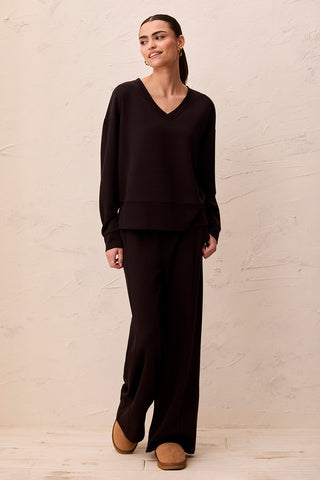 TECHNO LUX V-Neck Drop Shoulder Pullover-Black